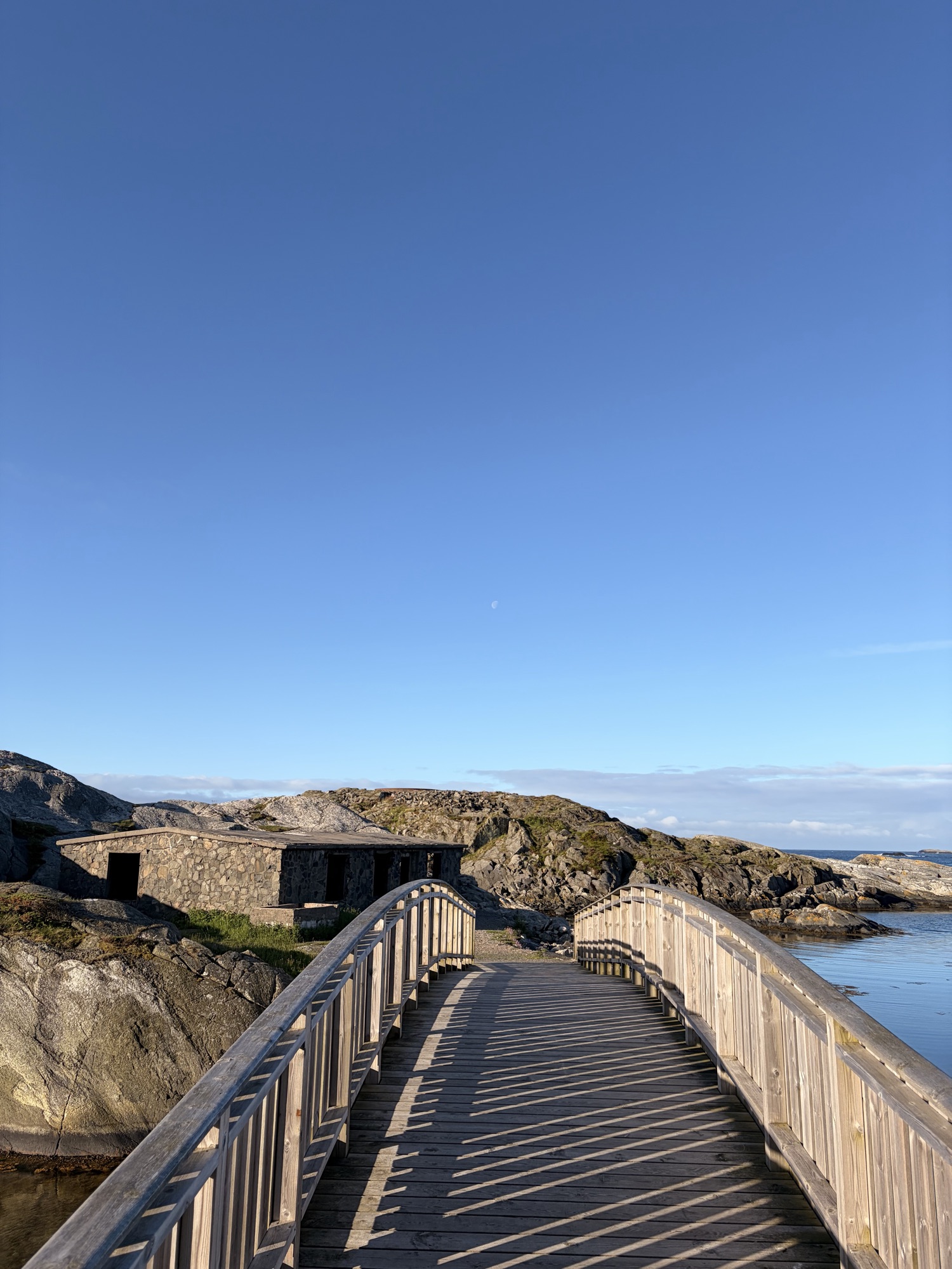 Boardwalk over the rocks